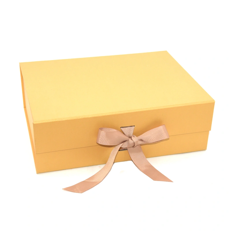 Caja de regalo de papel plegable de empaquetado de impresión de alta calidad de la cartulina del tamaño de encargo de A4 A5 con el empaquetado rígido del regalo de Colthing del perfume del regalo magnético del cartón