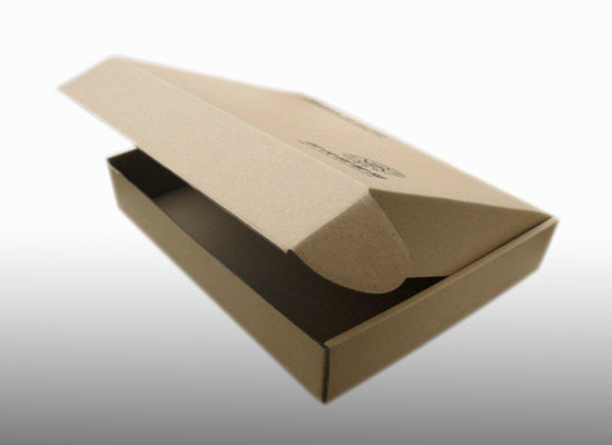 cajas de regalo de la cartulina 2inch AI que envían a Matte Colored Corrugated Mailing Boxes