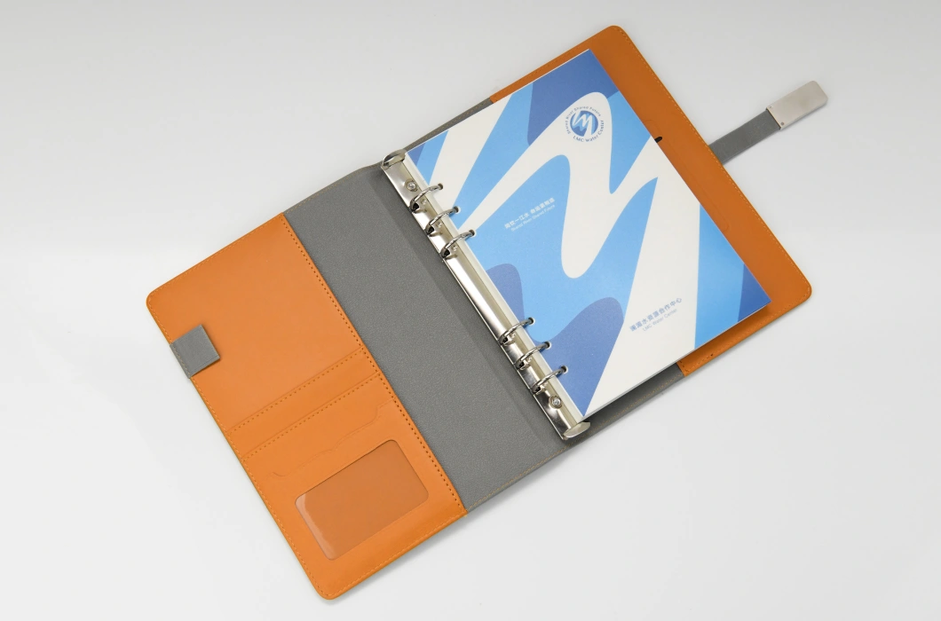 Cuaderno de cuero de la PU de Grey High-Grade con la hebilla magnética del disco de U, logotipo adaptable